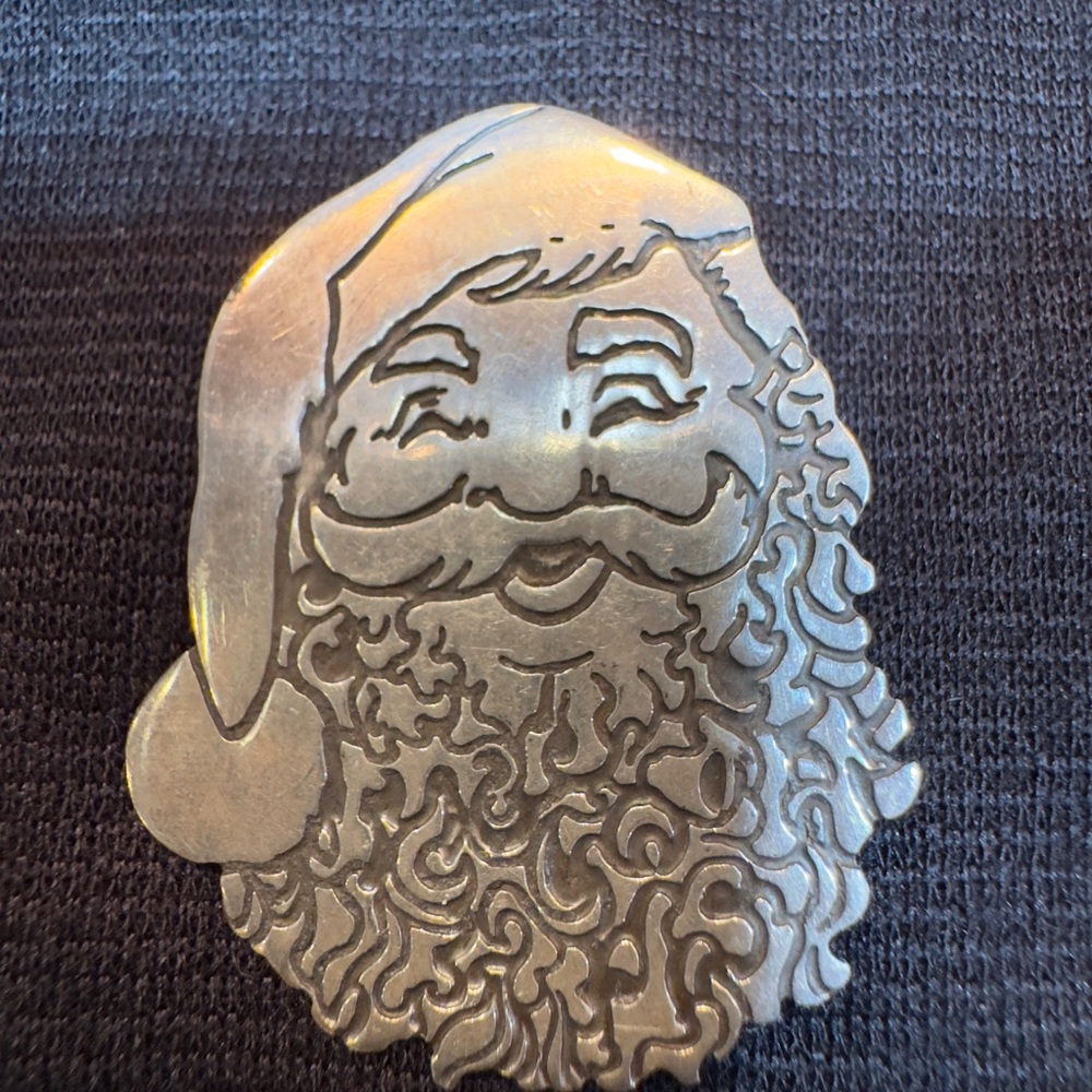 Silver Santa Claus Brooch PIn CHRISTMAS 1 3/4”I accept reasonable / fair offers